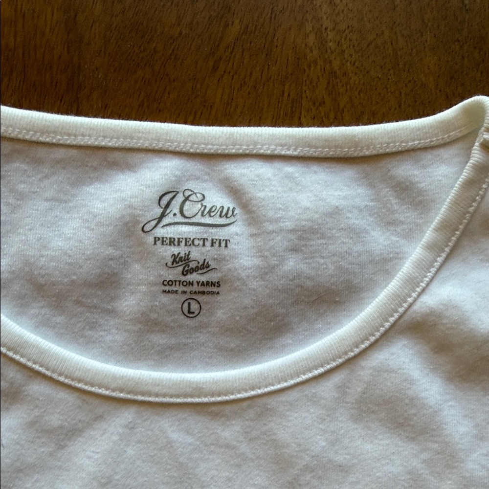 J. Crew Women’s White Perfect Fit Tshirt size L - Picture 4 of 4